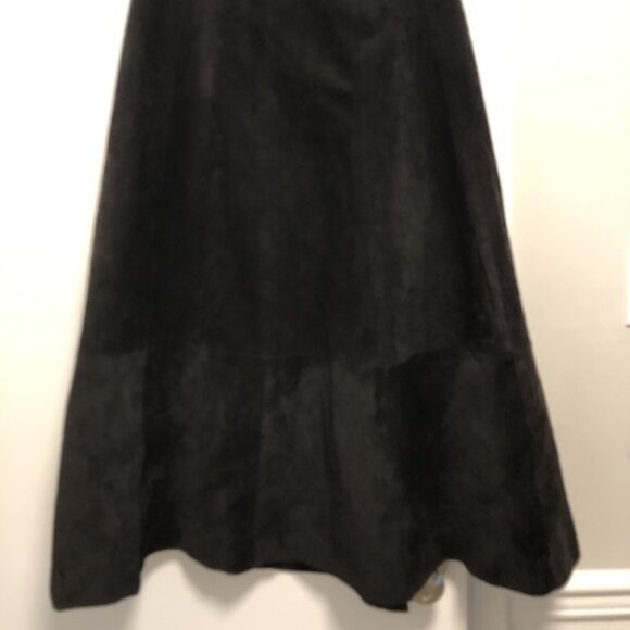 Florenza Vintage Black Suede Skirt - Picture 4 of 4